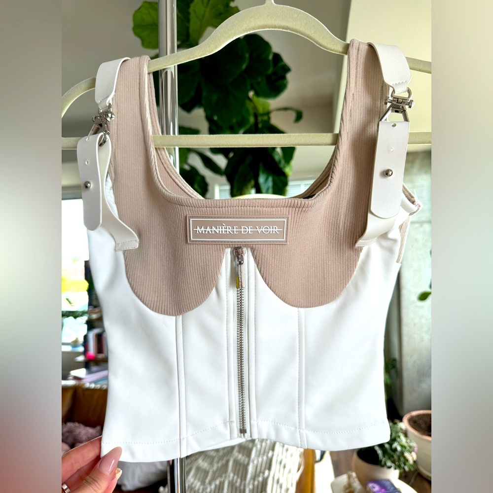 Manièr e De Voir corset top. 95% Cotton, 5% Elastane 75% Polyester